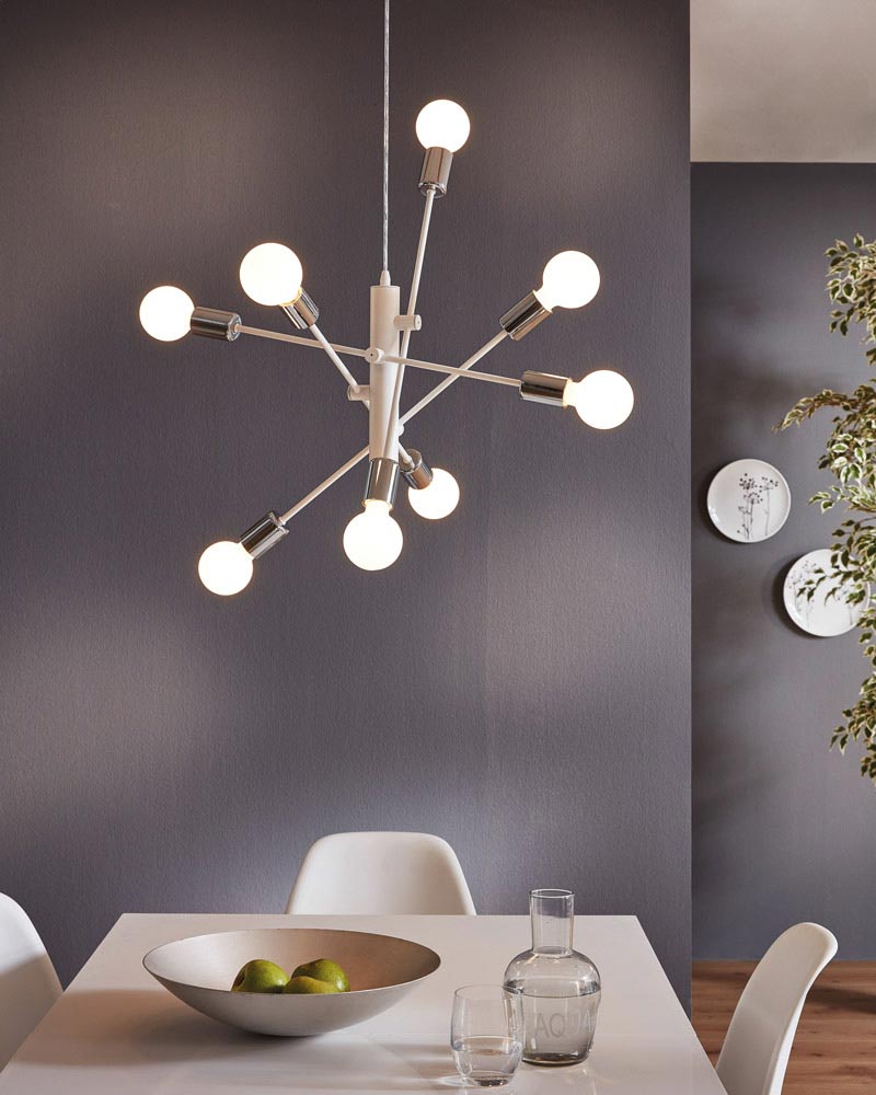 Pendant lighting in the dining room